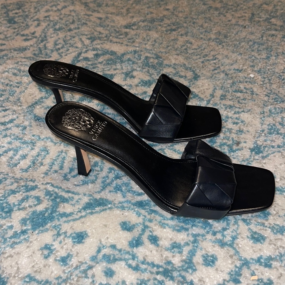 Vince Camuto Sandals